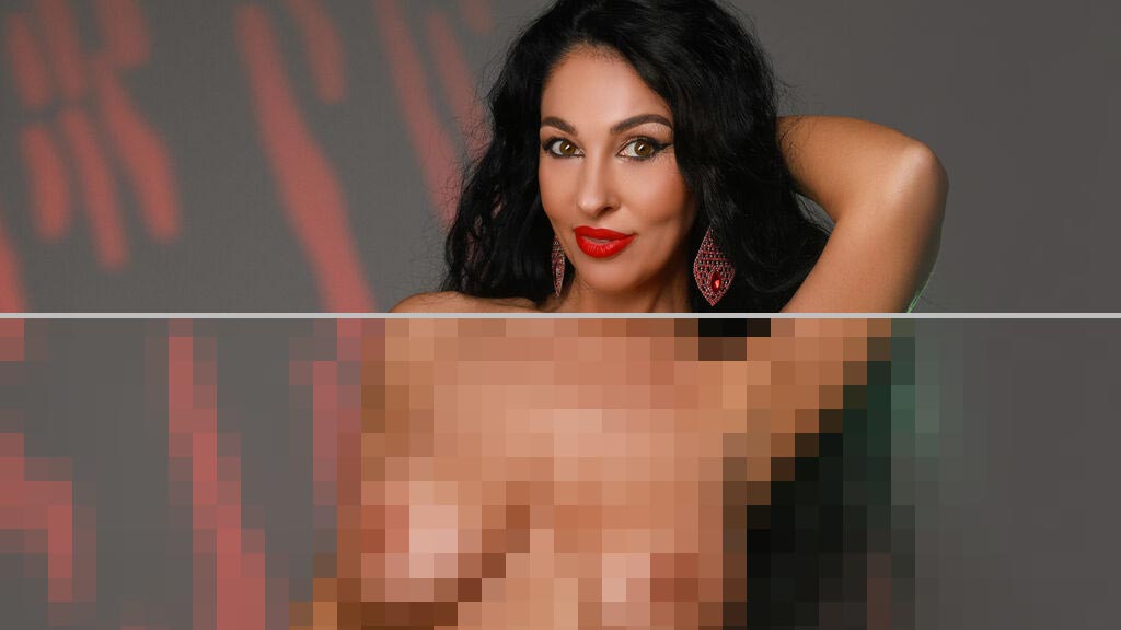 Adela Jewell Web Cam