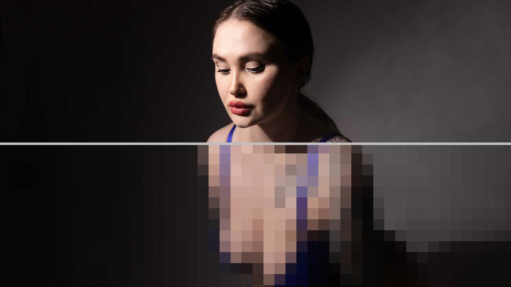 Ailyn Adderley Web Cam