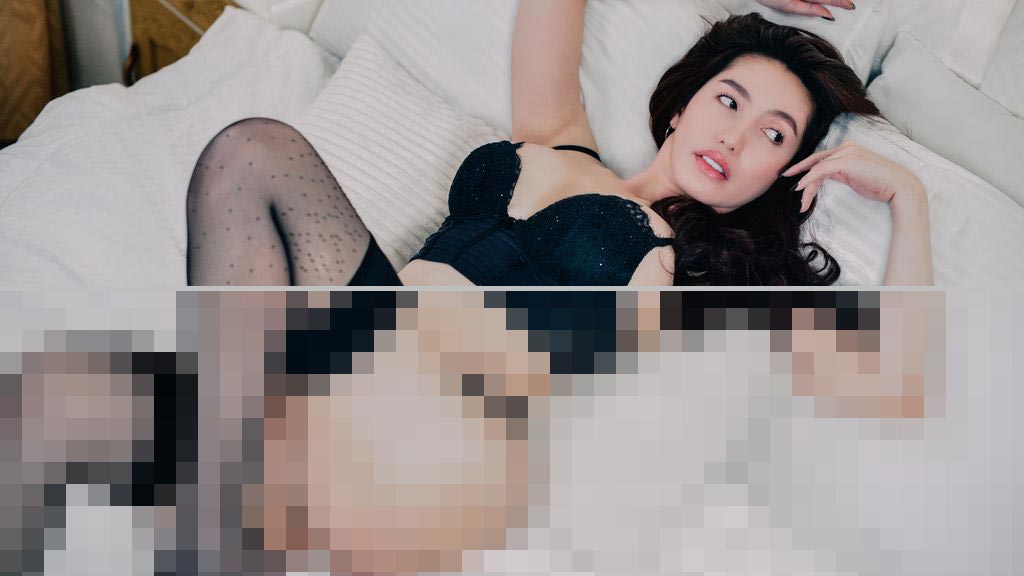 Annah Hermes Web Cam