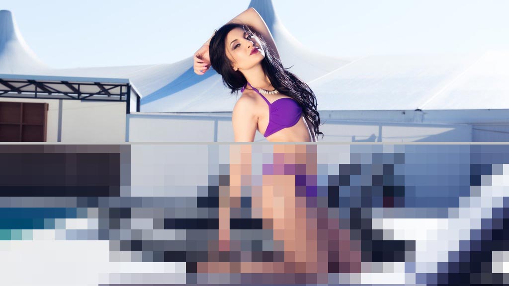 Anya Cruz Web Cam