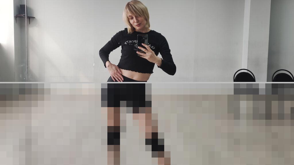 Avelina Leon Web Cam