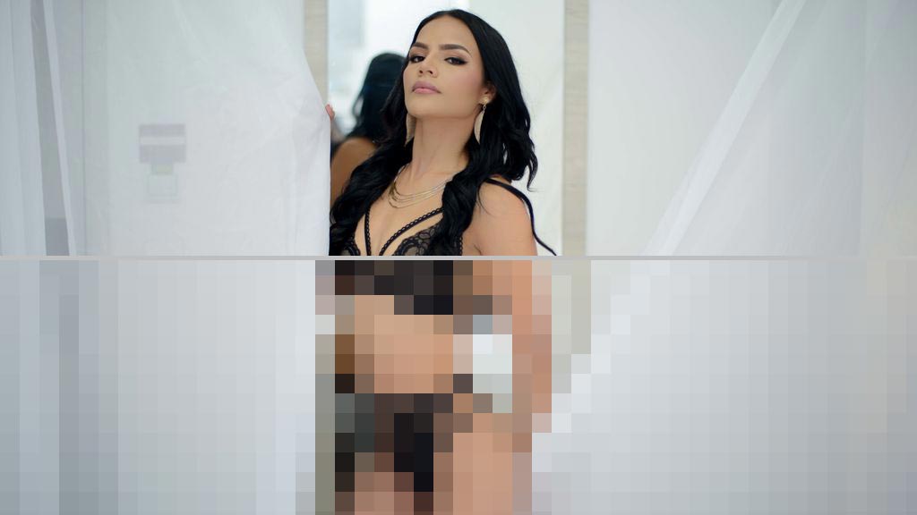 Bella Ferrari Web Cam