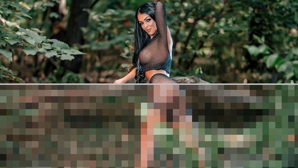 Briana Johnson Web Cam