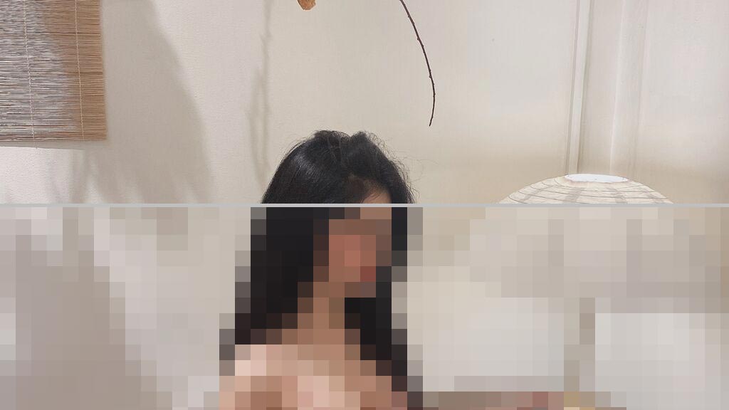 Caroline Bloom Web Cam