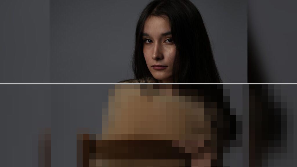 Chloe Teylor Web Cam