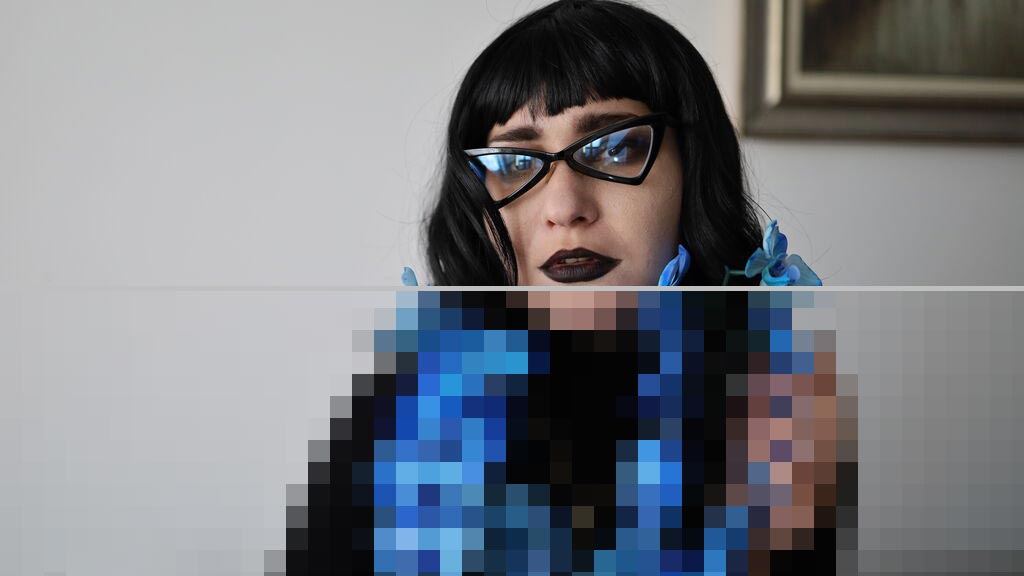 Clara Clover Web Cam