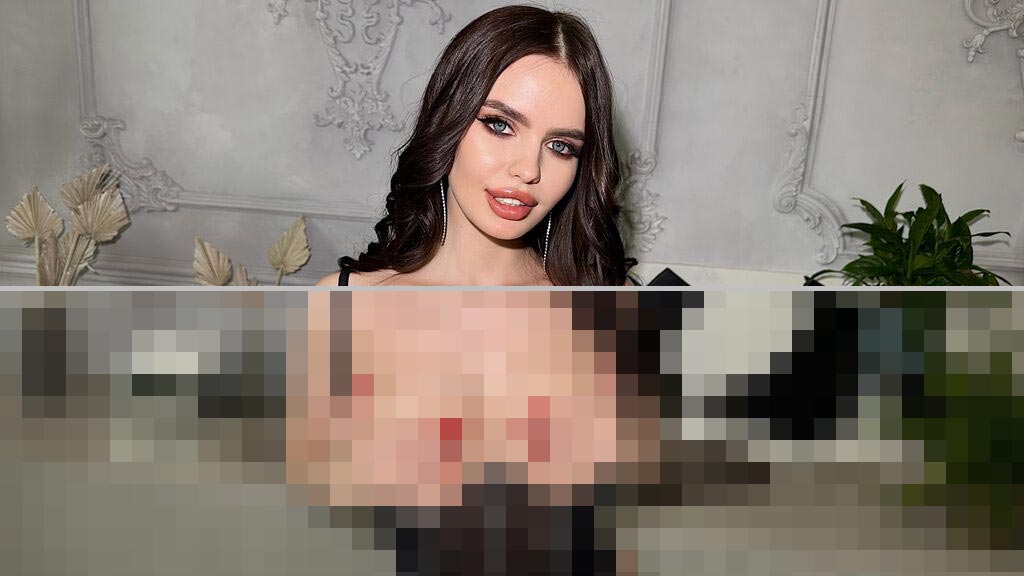 Crystal Barlow Web Cam