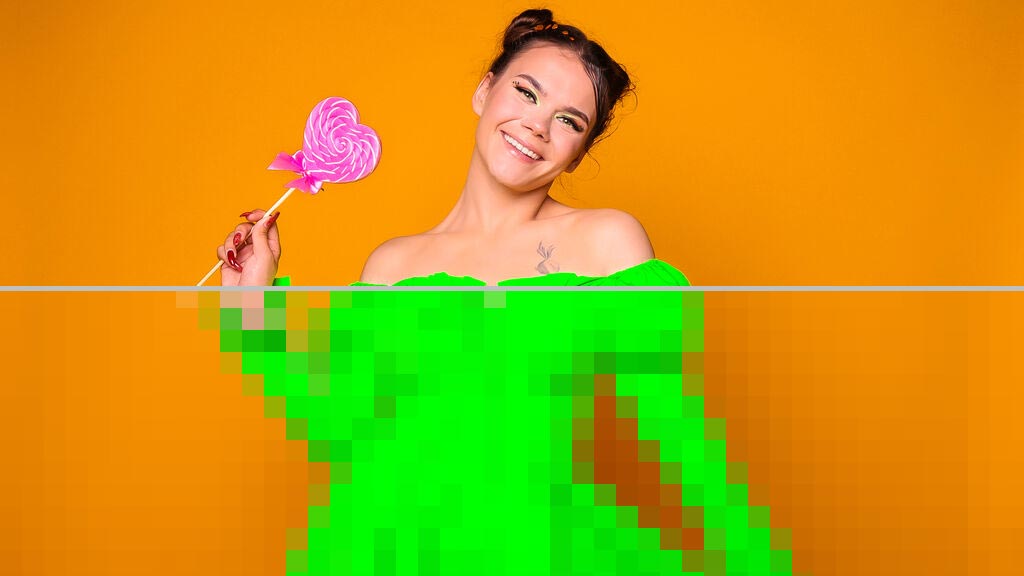 Dominique Woods Web Cam