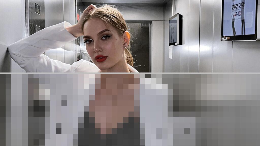 Emilly Silver Web Cam