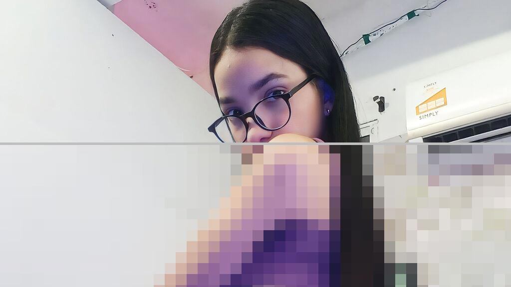 Esmeralda Heins Web Cam