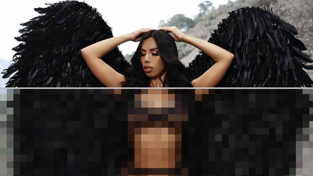 Estefania Brown Web Cam