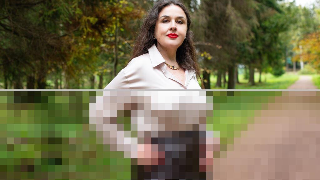 Gayla Almazova Web Cam