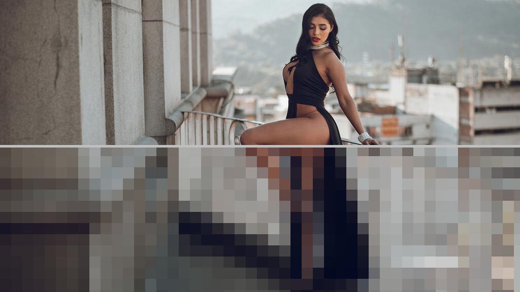 Gia Lorenz Web Cam