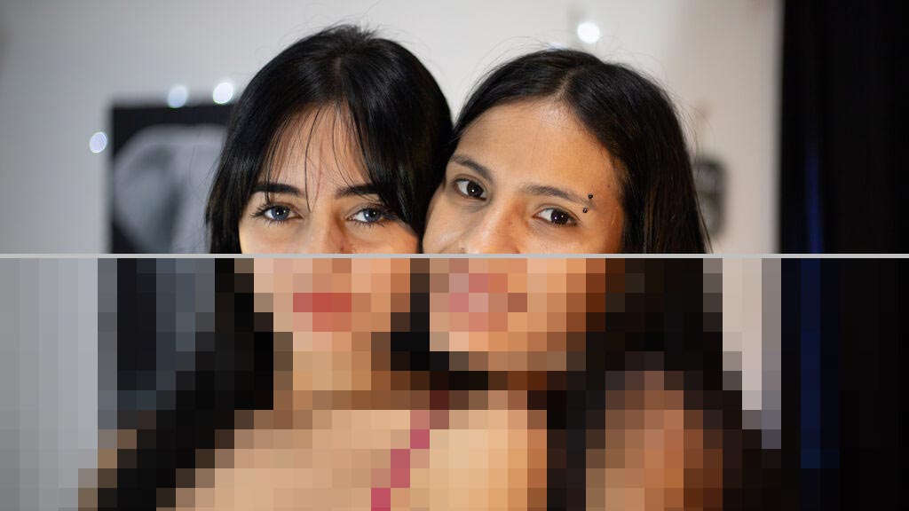 Kloeand Samantha Web Cam