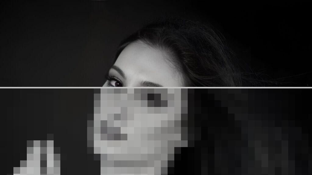 Laura Ferrano Web Cam