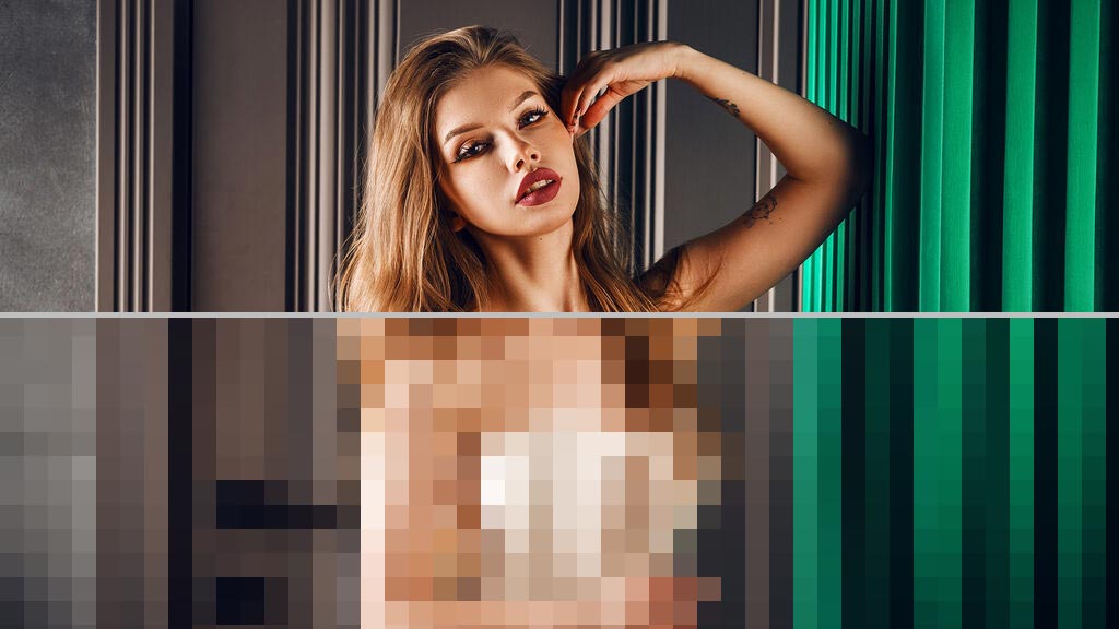 Luuna Evans Web Cam