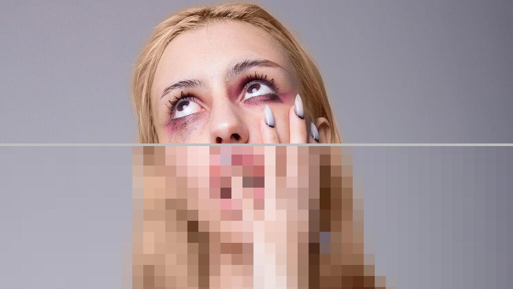 Melanie Gloom Web Cam