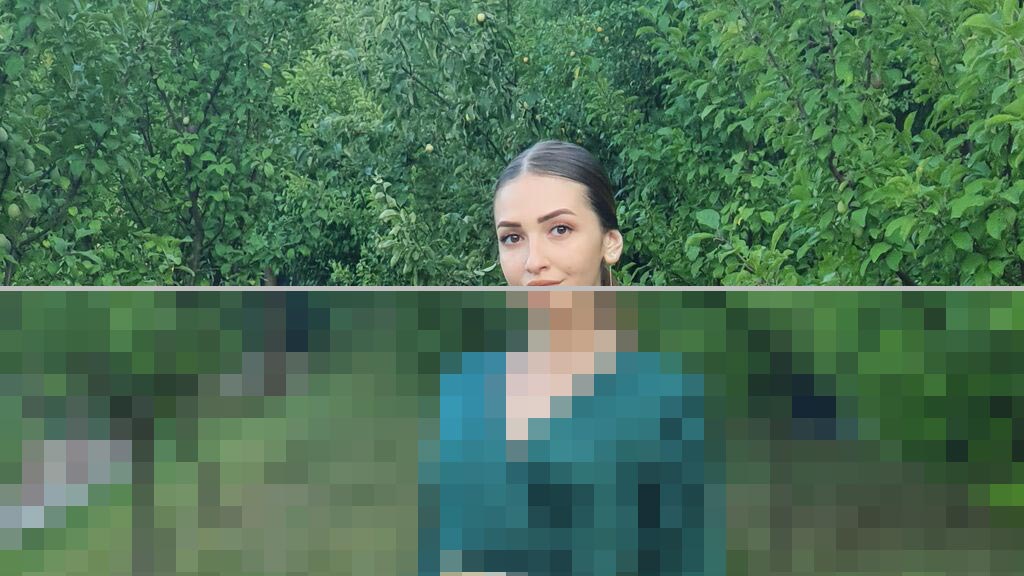 Mella Licious Web Cam