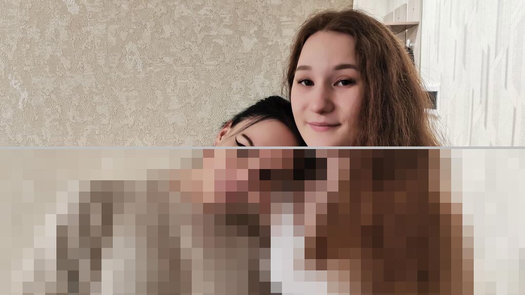 Mika And Anna Web Cam