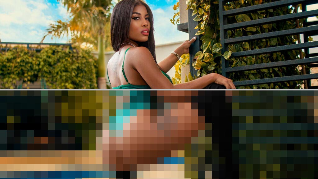 Naomi Wells Web Cam