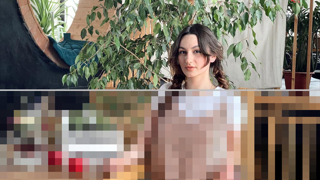 Nia Novak Web Cam