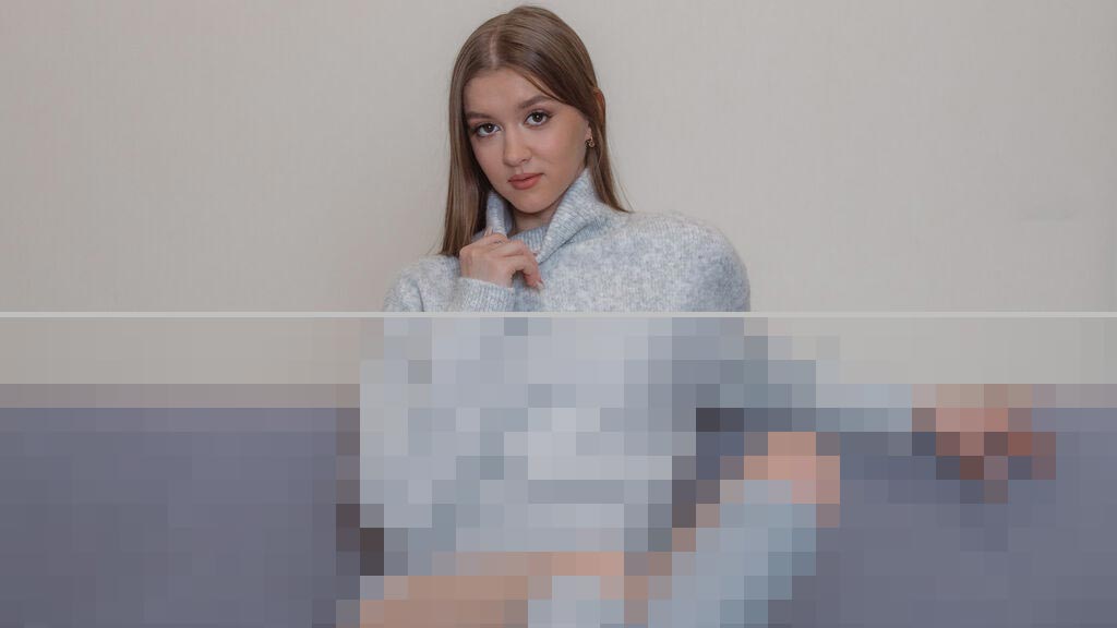 Olivia Dallos Web Cam