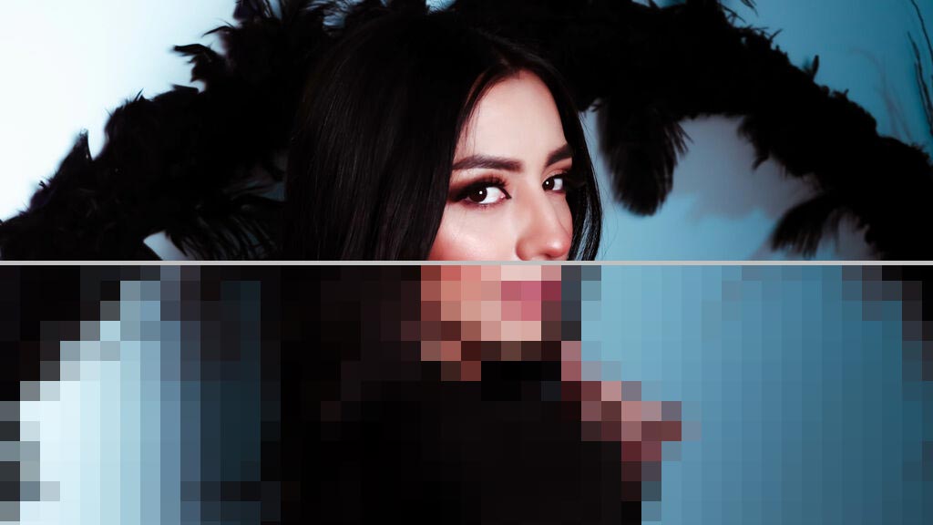 Penelope Puig Web Cam