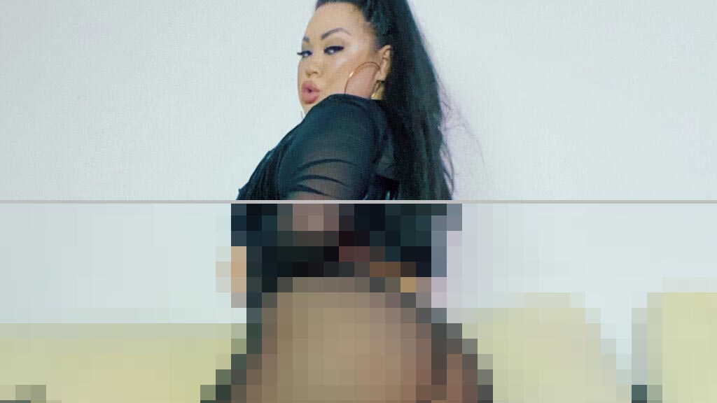 Roxane Kim Web Cam