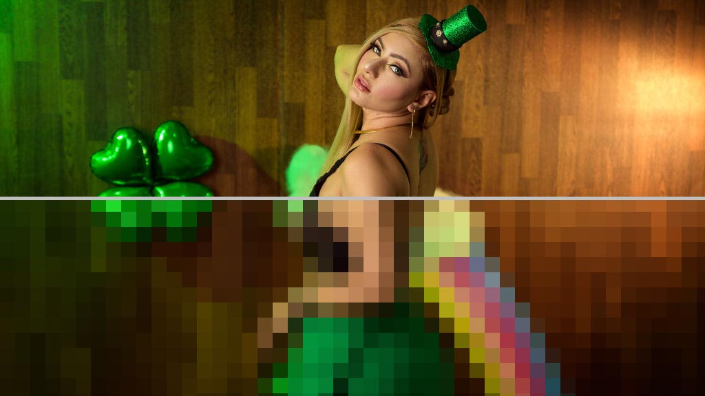 Roxanne Mils Web Cam