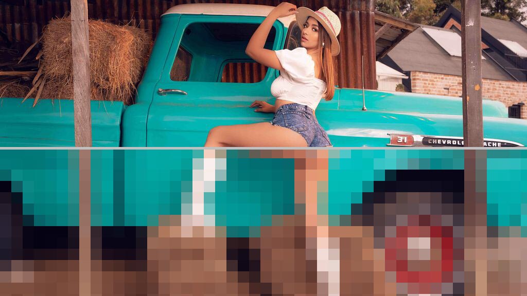 Salma Ferrera Web Cam