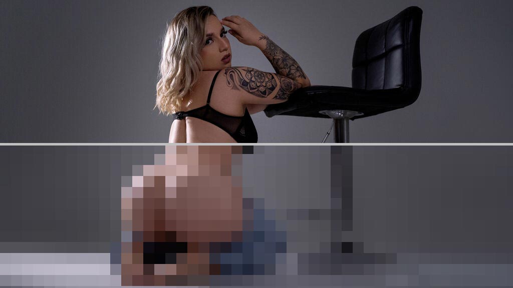 Samantha Pearls Web Cam
