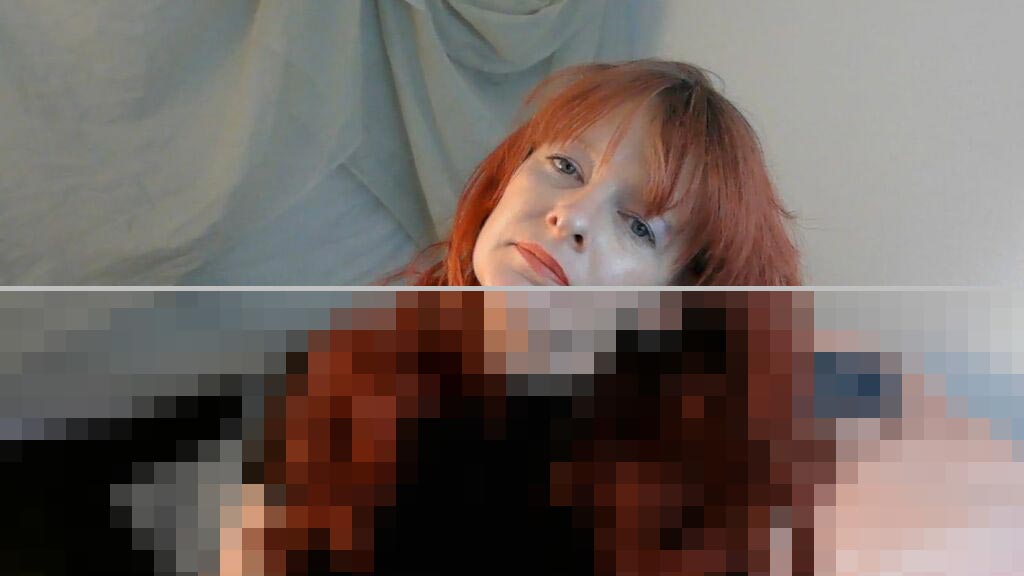 Sarah The Red Web Cam