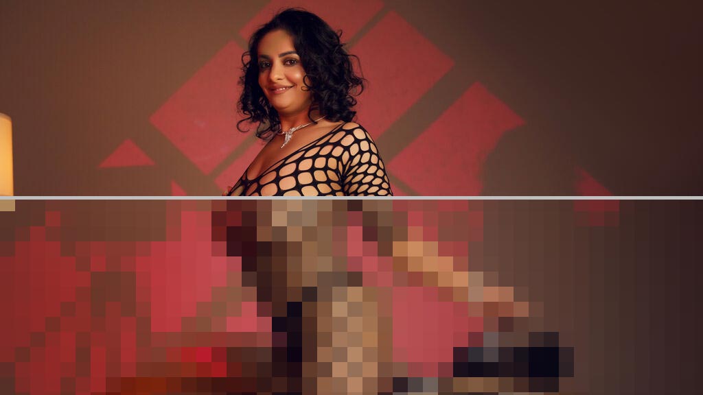 Scarlet Barnes Web Cam