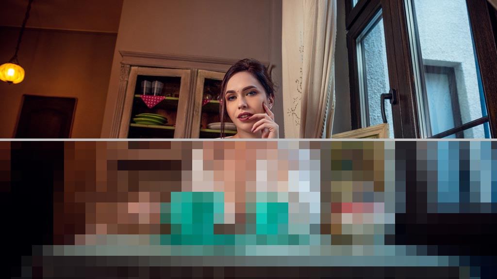 Seona Lewis Web Cam