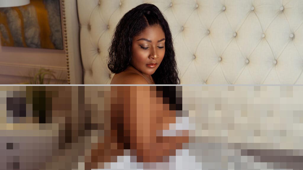 Serena Black Web Cam