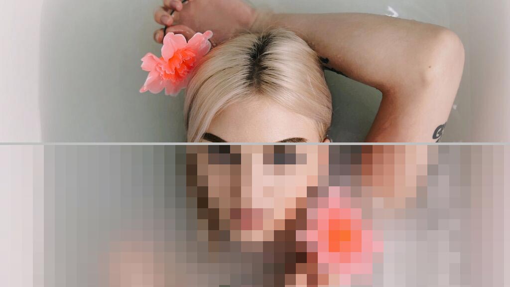 Shanna Clark Web Cam