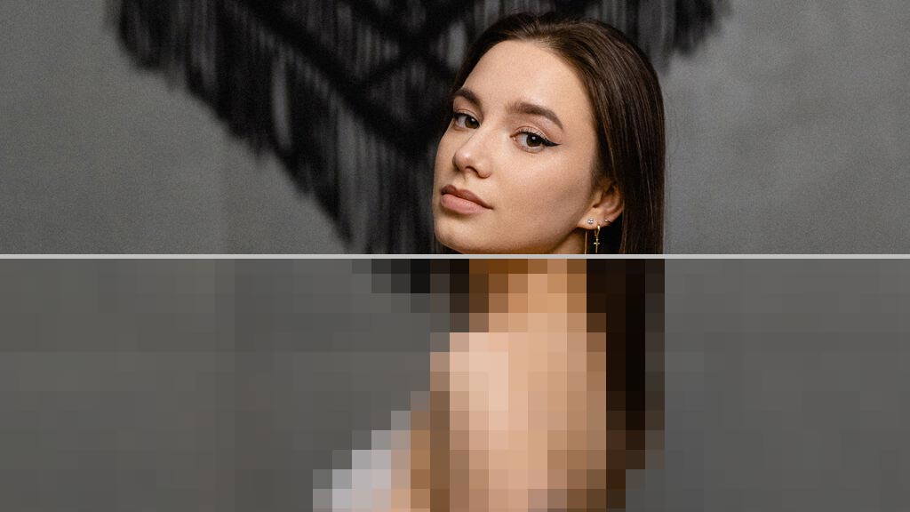 Sinthia Rose Web Cam