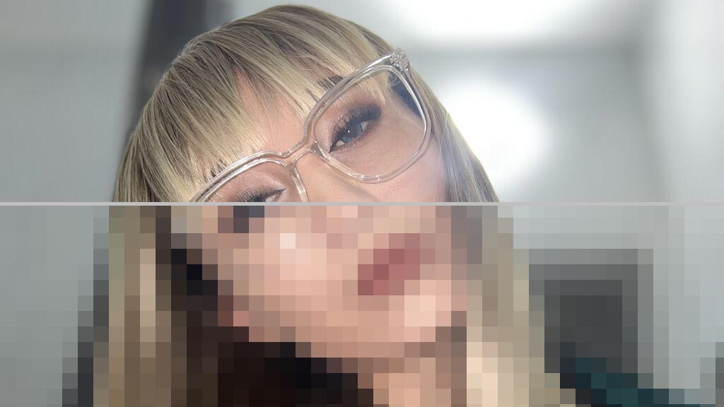 Sophiya Symons Web Cam