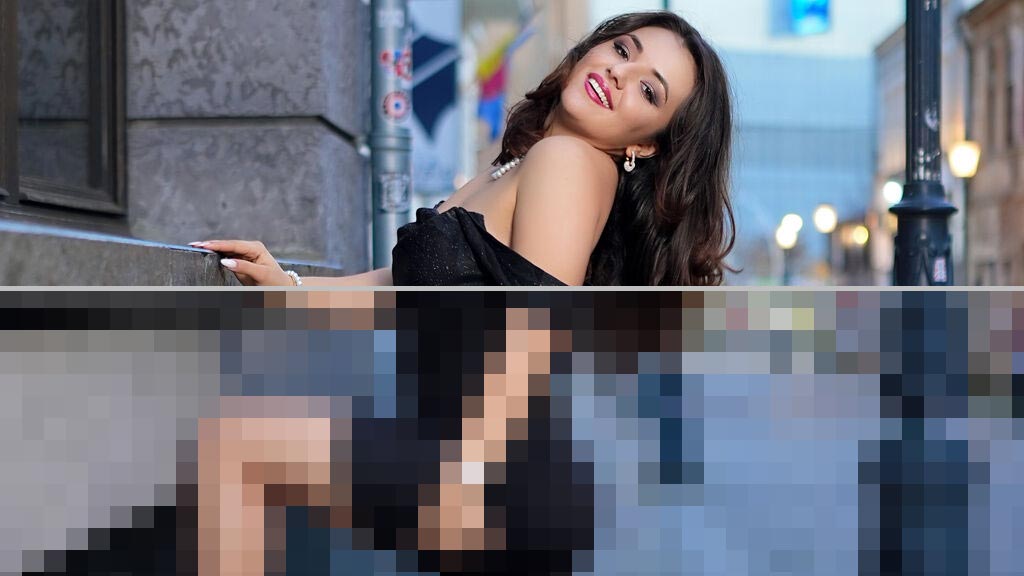 Tiffany Clayton Web Cam