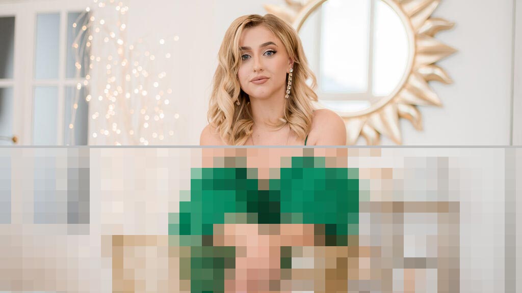 Zoe Burton Web Cam